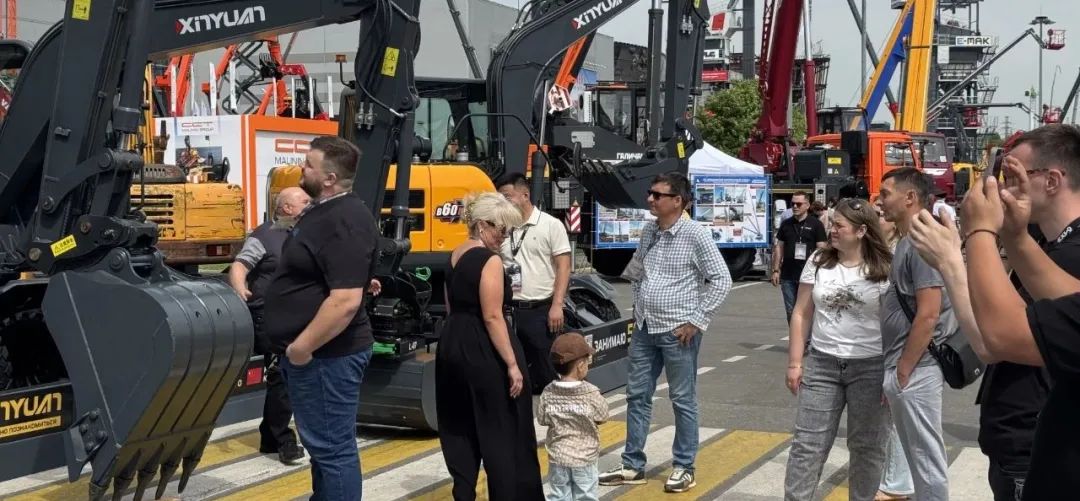 Xinyuan Heavy Industry Makes a Splash at CTT 2025 Russia with Multiple Wheeled Excavators